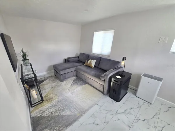 $2,500 | 2601 Gulf Drive North, Unit 216, Bradenton Beach, FL 34217