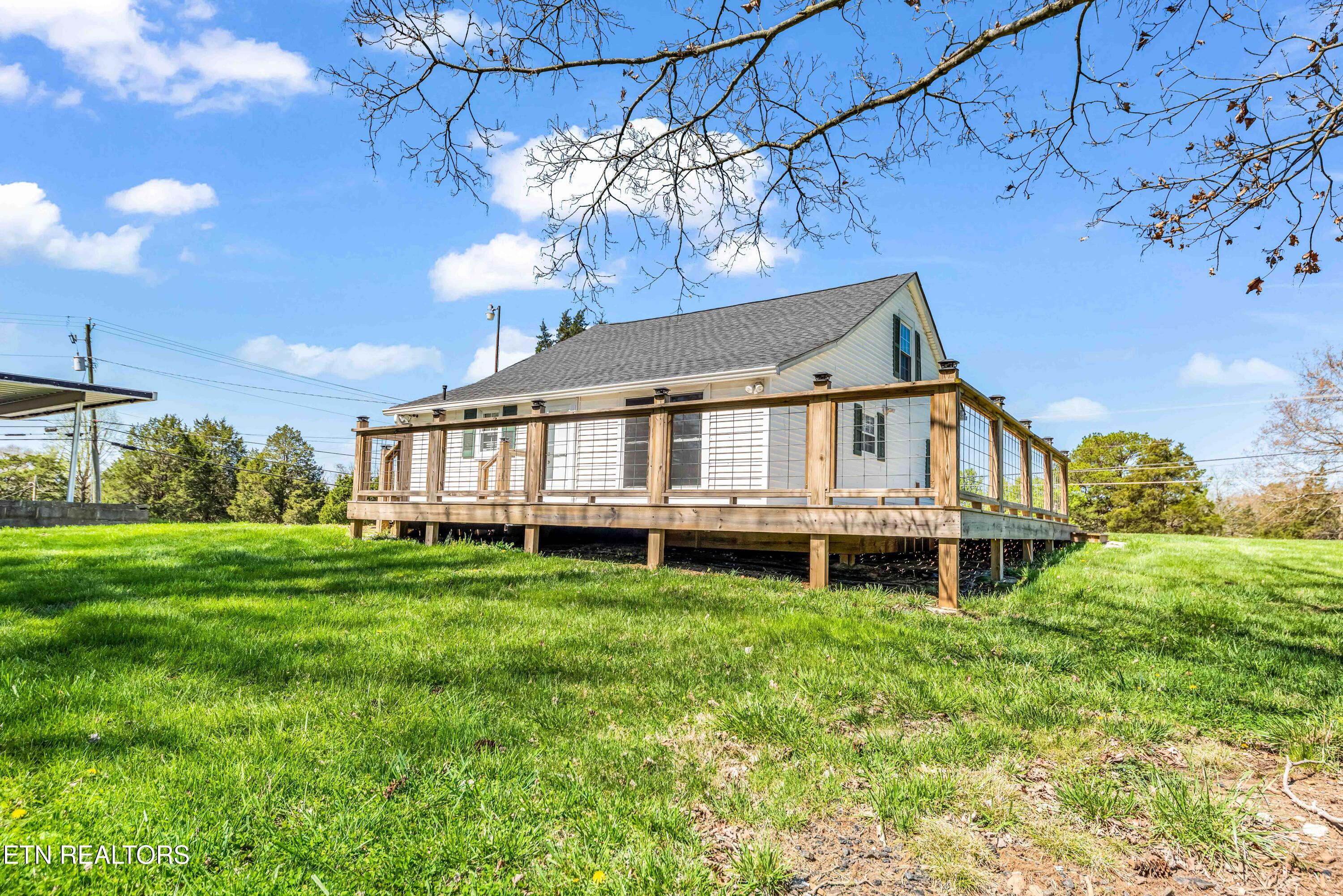 6102 Stormer Road Knoxville, TN 37918 - Photo 21 of 23 large wrap around deck