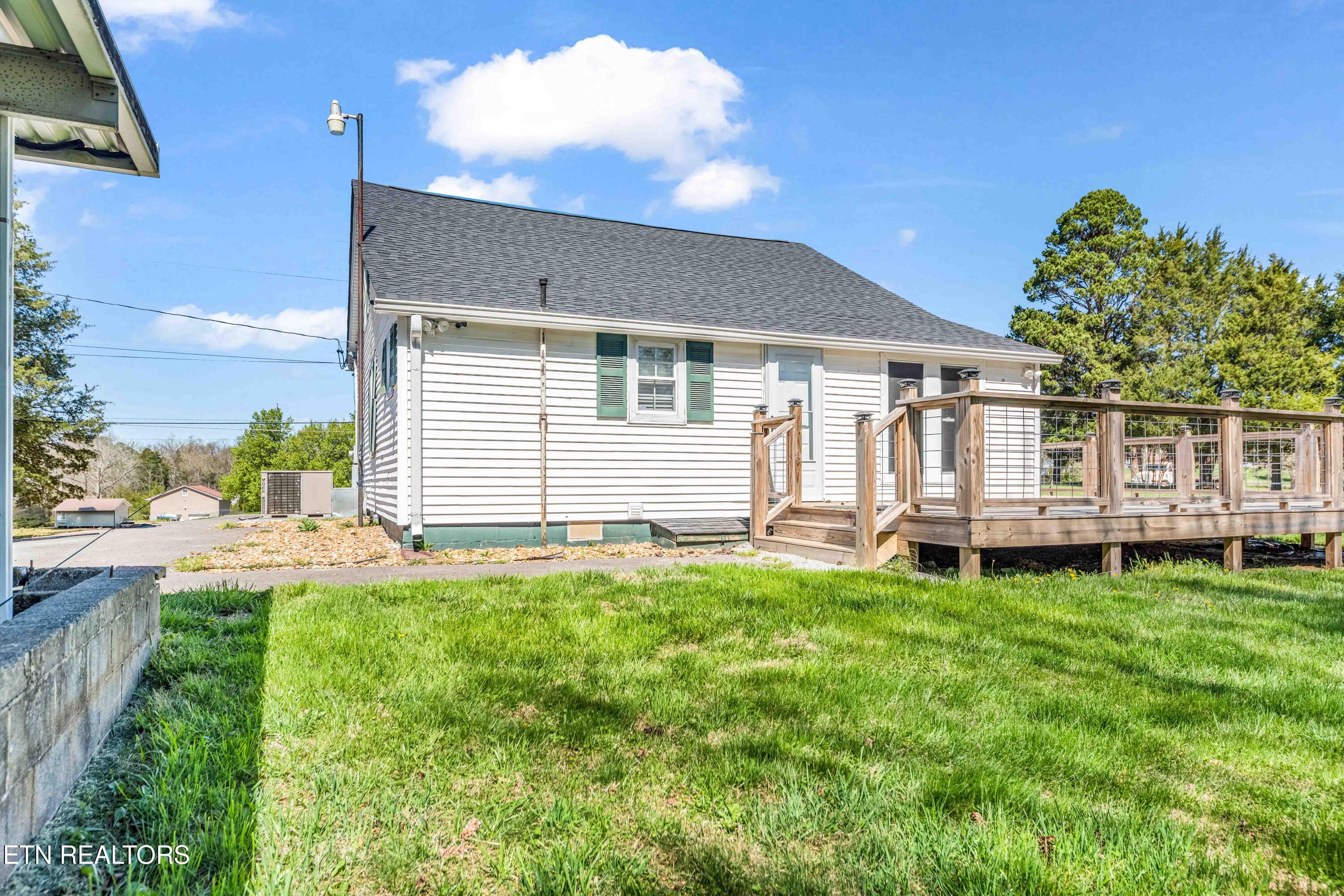 6102 Stormer Road Knoxville, TN 37918 - Photo 22 of 23 back of home