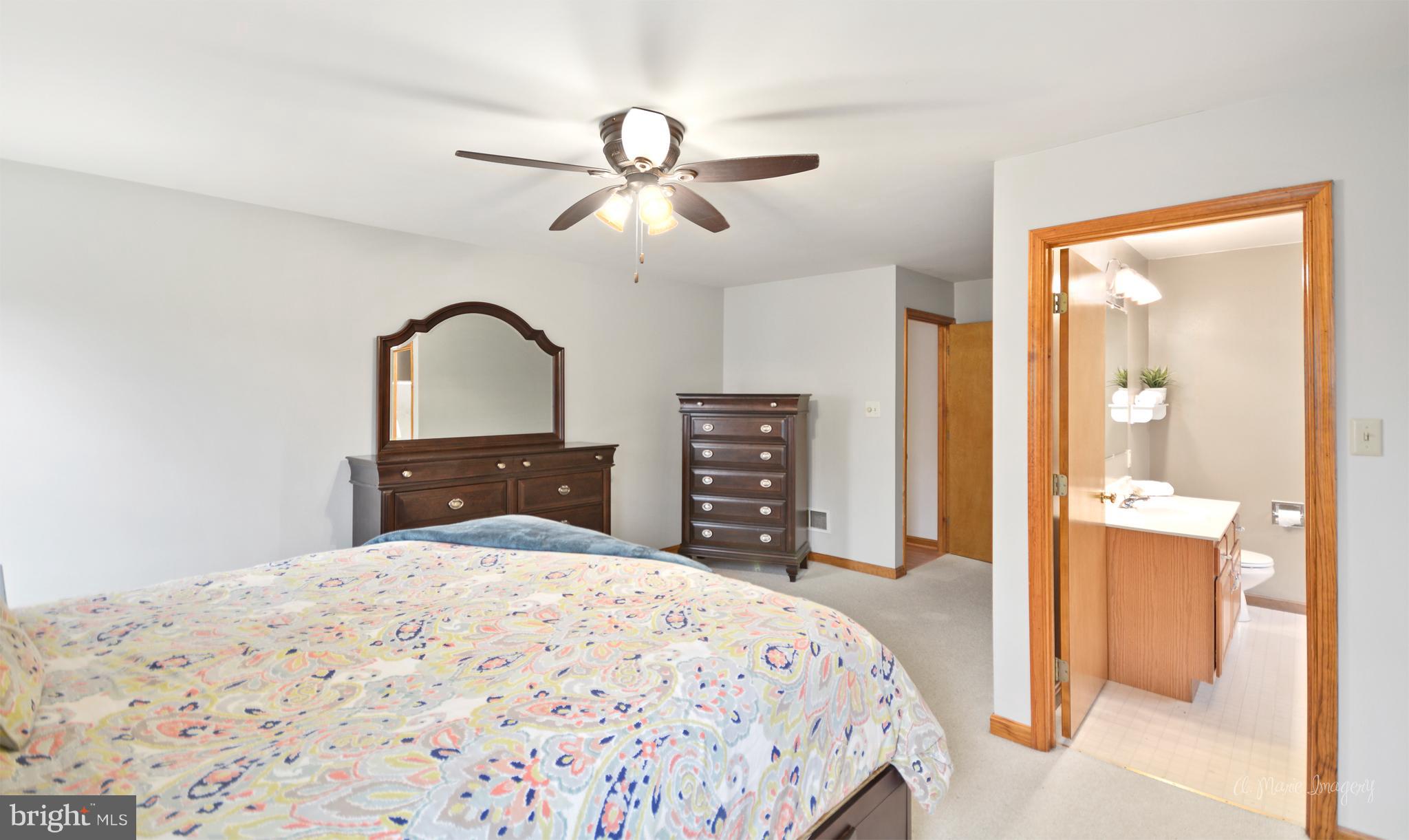12267 Big Pool Road Clear Spring, MD 21722 - Photo 15 of 30 Large Room