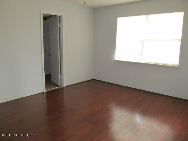 1550 ELMAR 033