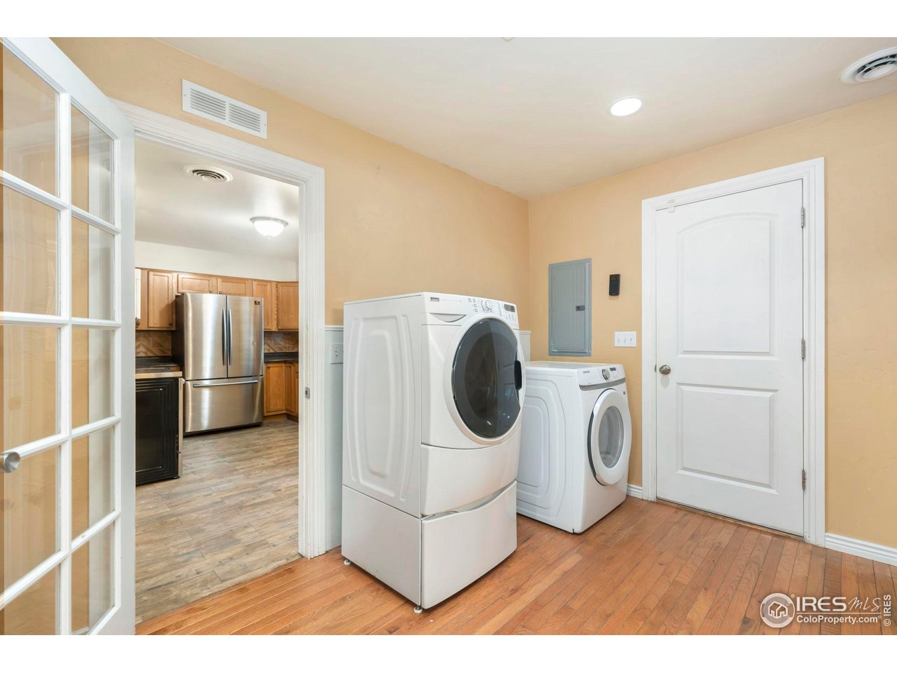 535 South Taft Hill Road Fort Collins, CO 80521 - Photo 15 of 26 Washer/dryer included