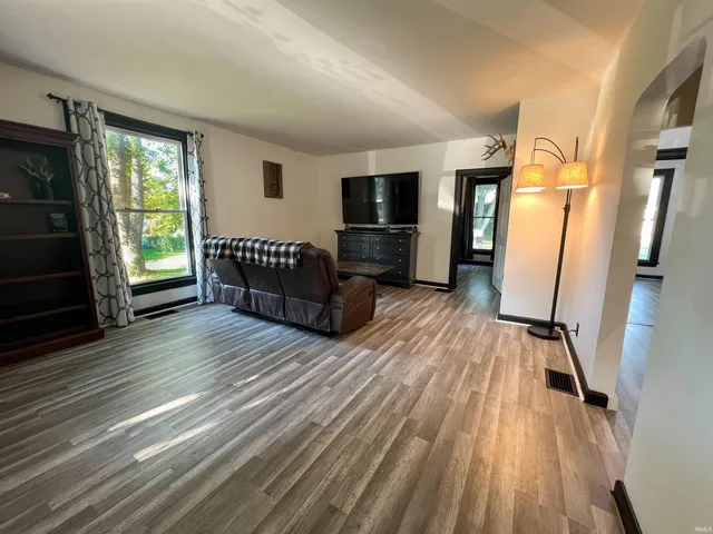 $180,000 | 454 South Lincoln Street, Orleans, IN 47452