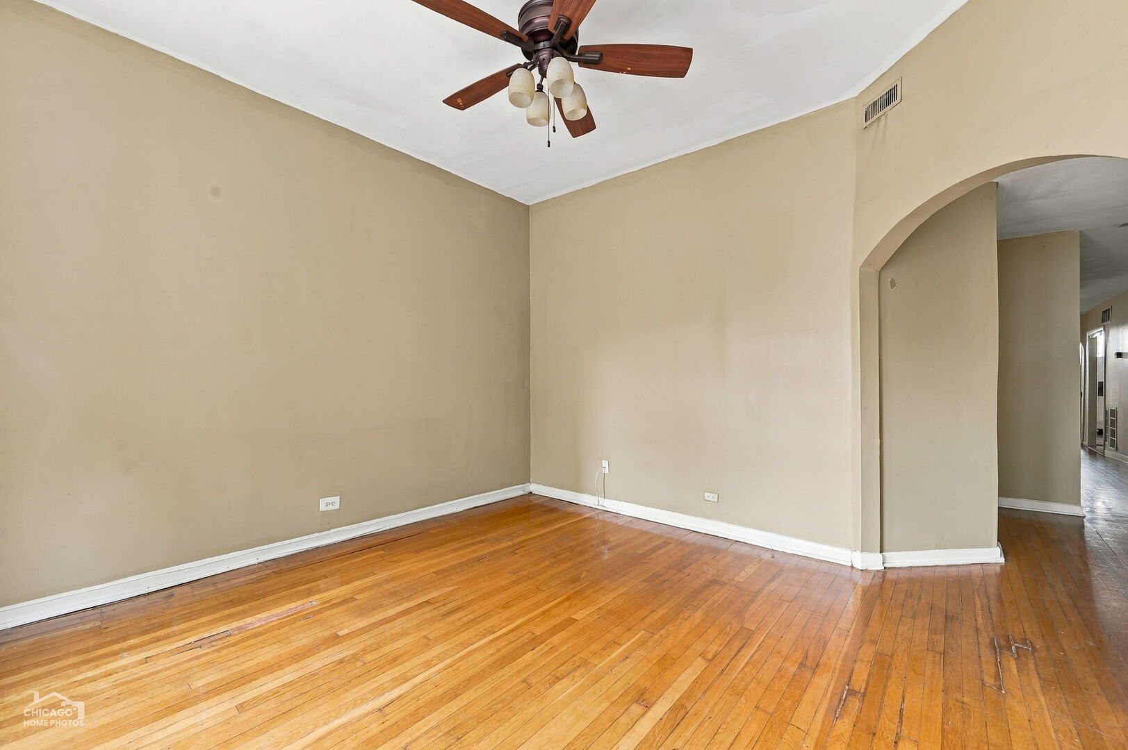 4540 North Sheridan Road, Unit 2 Chicago, IL 60640 - Photo 6 of 22 Gallery Image 6