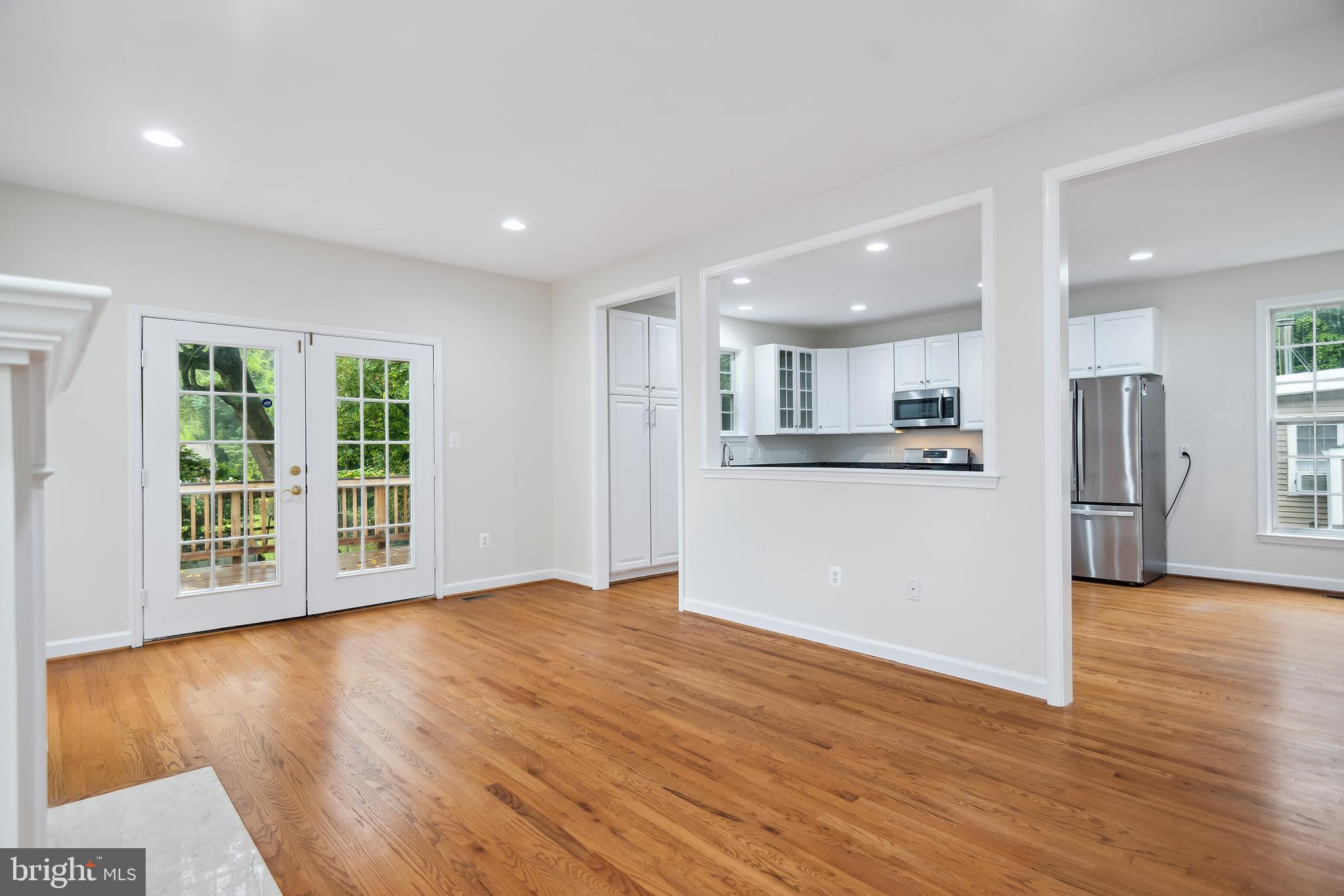 3303 Decatur Avenue Kensington, MD 20895 - Photo 22 of 94 Family Room access to Deck