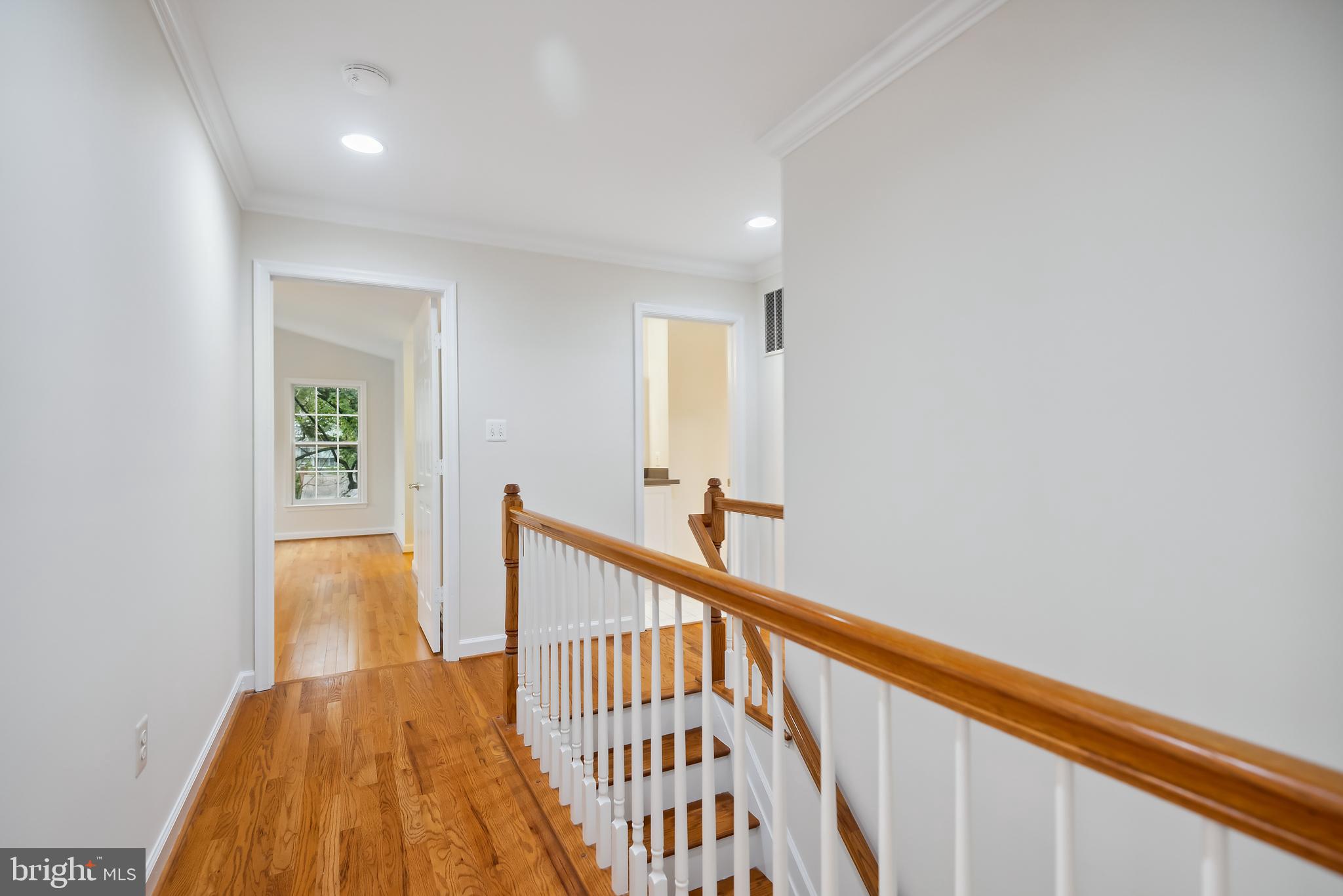 3303 Decatur Avenue Kensington, MD 20895 - Photo 39 of 94 Upper Level Landing