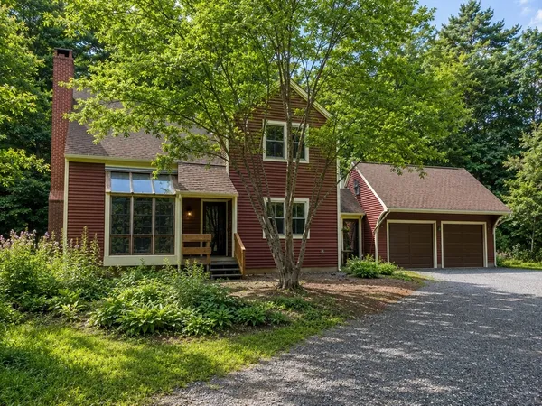 $399,000 | 707 North Lane, Granville, MA 01008
