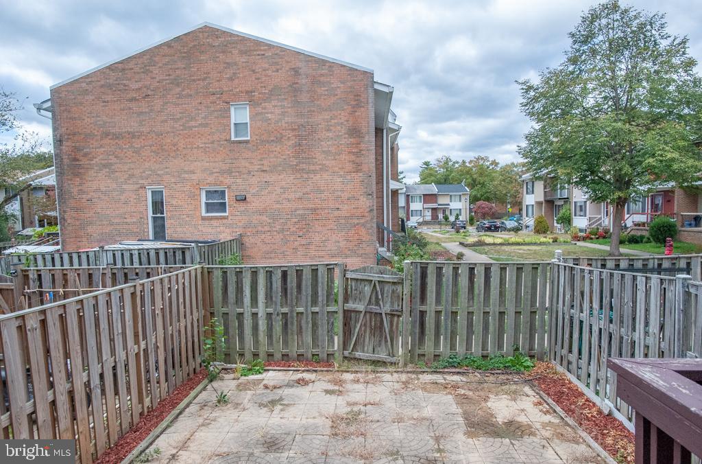 6812 Backlick Road Springfield, VA 22150 - Photo 12 of 22 Backyard and Patio