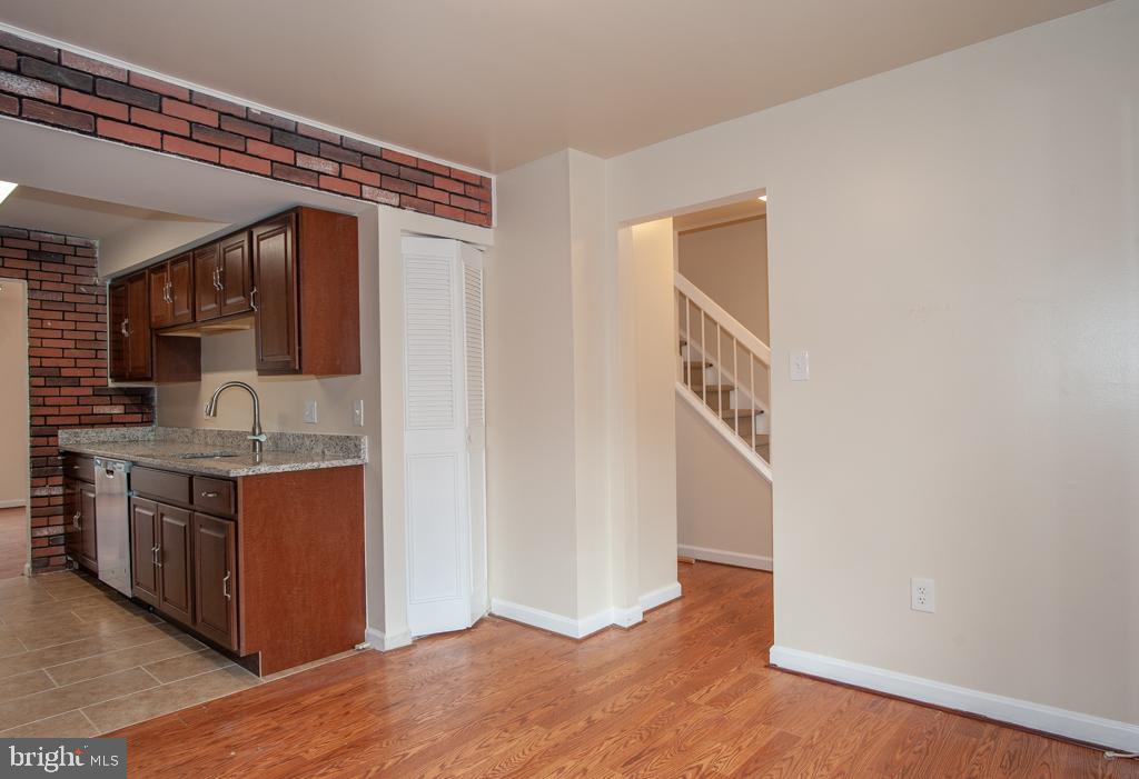 6812 Backlick Road Springfield, VA 22150 - Photo 3 of 22 Breakfast Area