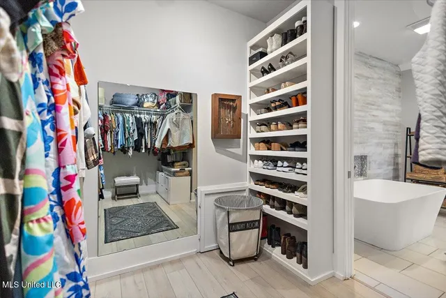 $949,900 | 729 Twelve Oaks, Canton, MS 39046