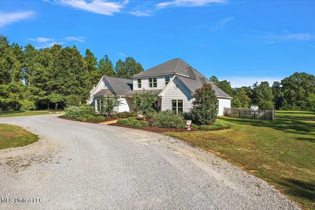 $949,900 | 729 Twelve Oaks, Canton, MS 39046