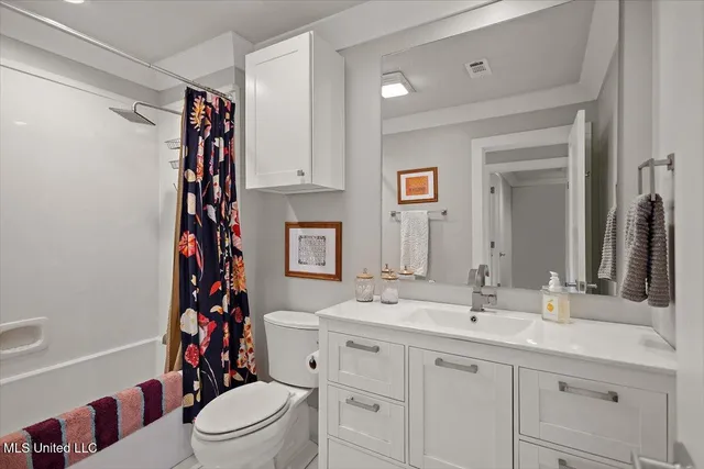 $949,900 | 729 Twelve Oaks, Canton, MS 39046