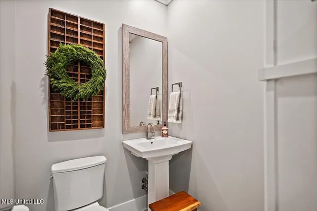 $949,900 | 729 Twelve Oaks, Canton, MS 39046