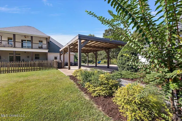 $949,900 | 729 Twelve Oaks, Canton, MS 39046