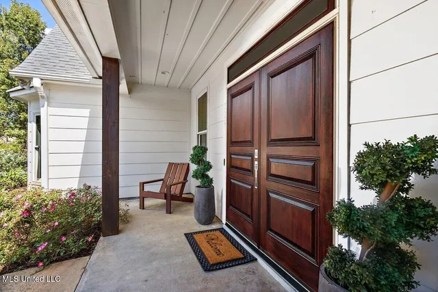 $949,900 | 729 Twelve Oaks, Canton, MS 39046