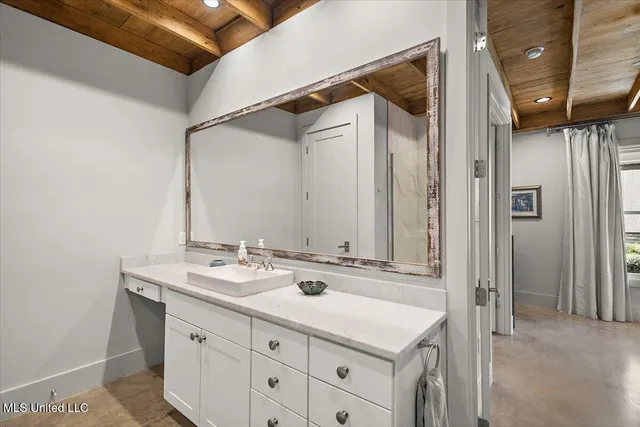 $949,900 | 729 Twelve Oaks, Canton, MS 39046