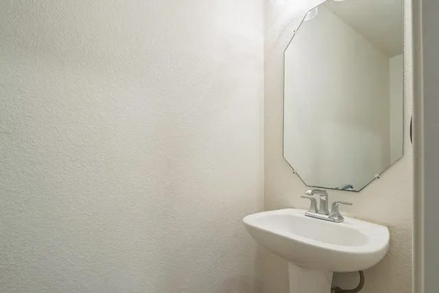 $2,050 | 508 North Cascades Avenue, Unit 1, Pflugerville, TX 78660