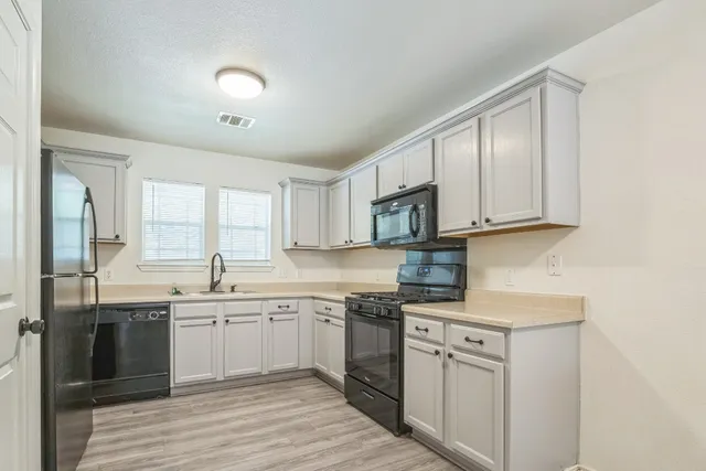 $2,050 | 508 North Cascades Avenue, Unit 1, Pflugerville, TX 78660