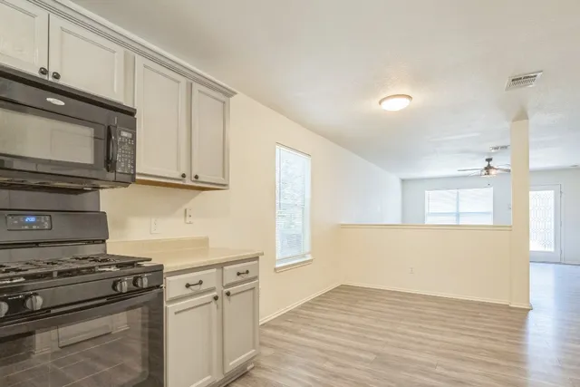 $2,050 | 508 North Cascades Avenue, Unit 1, Pflugerville, TX 78660