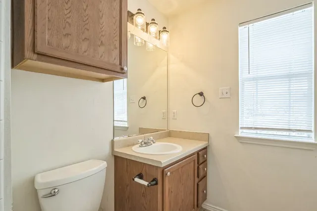 $2,050 | 508 North Cascades Avenue, Unit 1, Pflugerville, TX 78660