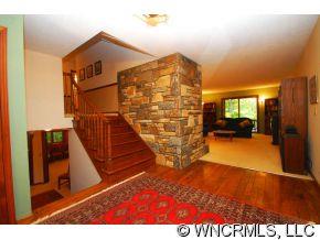 29 Lovers Loop Road Asheville, NC 28803 - Photo 4 of 12 Gallery Image 4
