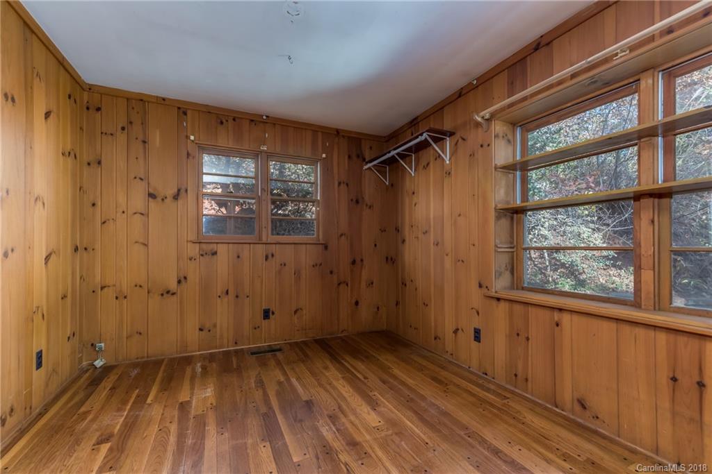 1500 Lynn Road Tryon, NC 28782 - Photo 17 of 28 Gallery Image 17