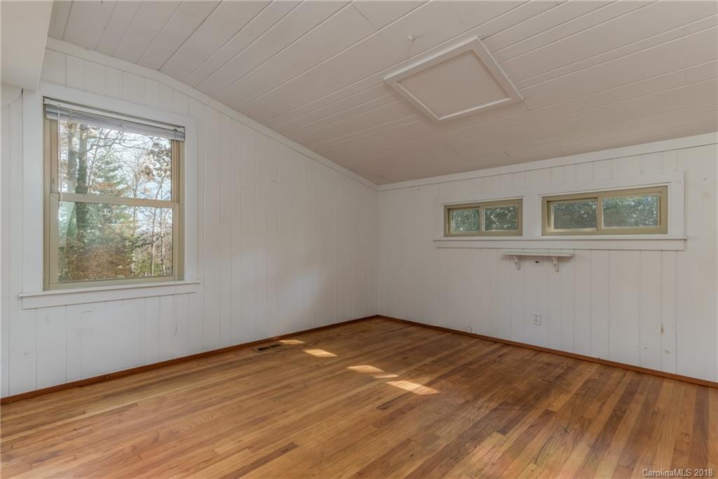 1500 Lynn Road Tryon, NC 28782 - Photo 10 of 28 Gallery Image 10