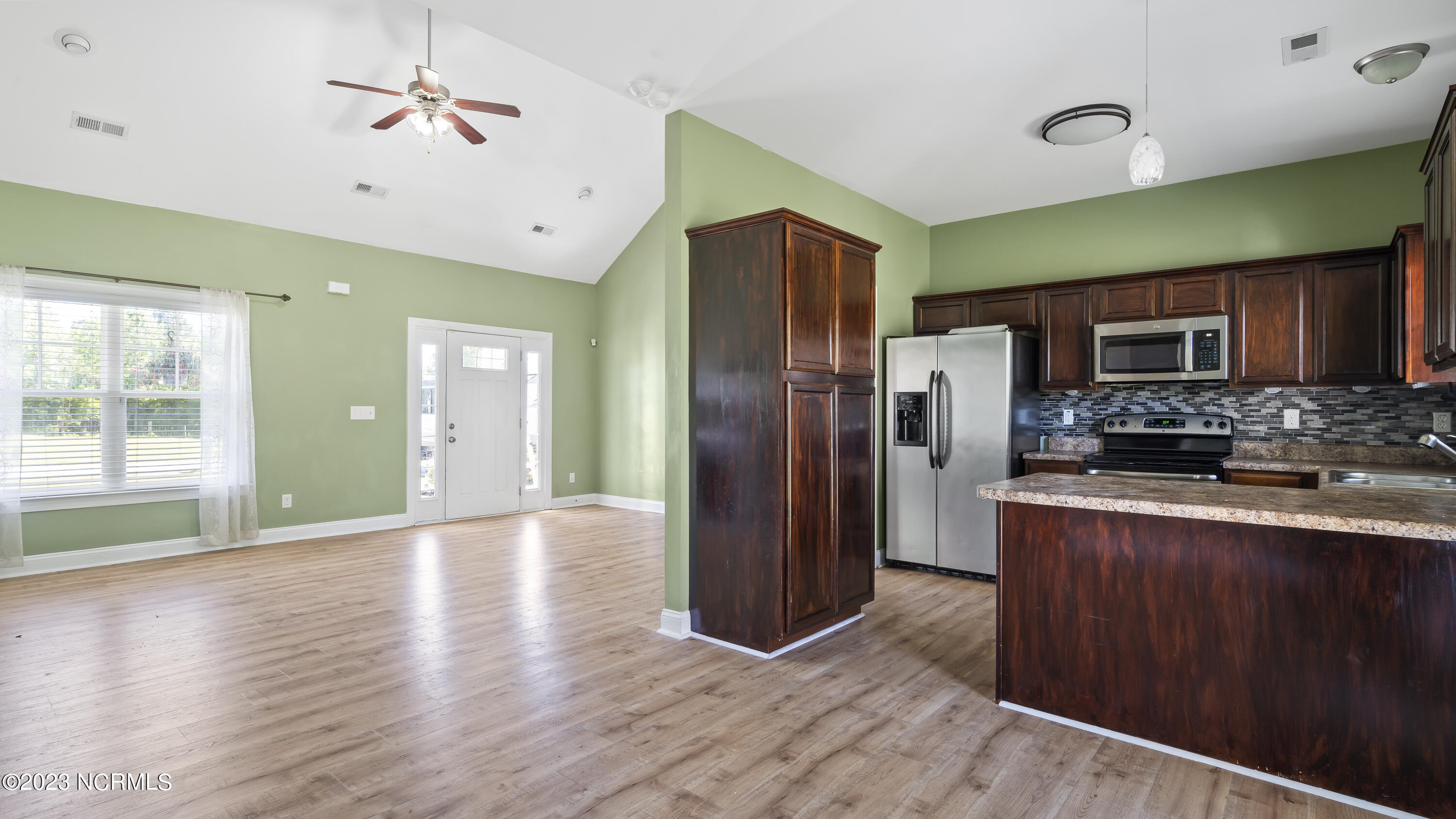 156 Hawks Point Road Jacksonville, NC 28540 - Photo 10 of 33 10