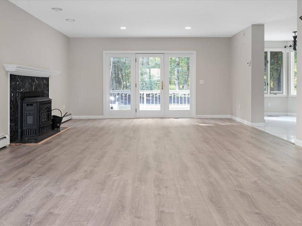 321 Blue Ridge Road Warwick, RI 02886 - Photo 12 of 31