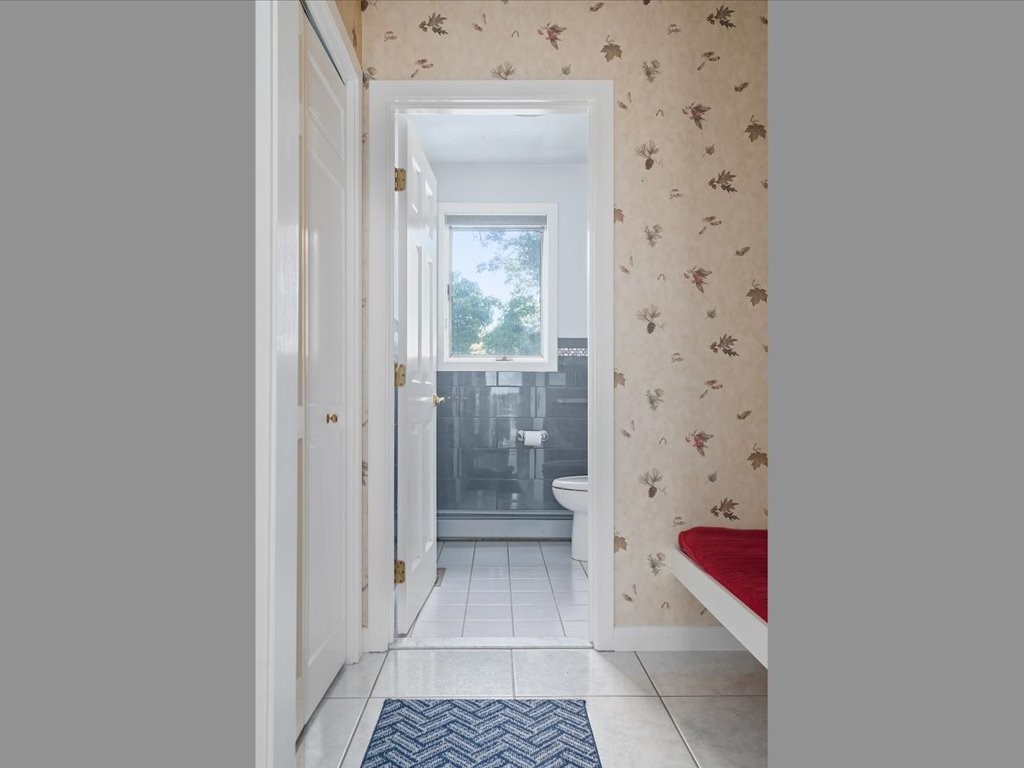 321 Blue Ridge Road Warwick, RI 02886 - Photo 14 of 31
