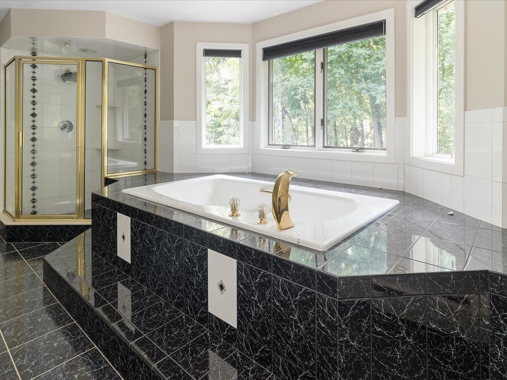 321 Blue Ridge Road Warwick, RI 02886 - Photo 24 of 31