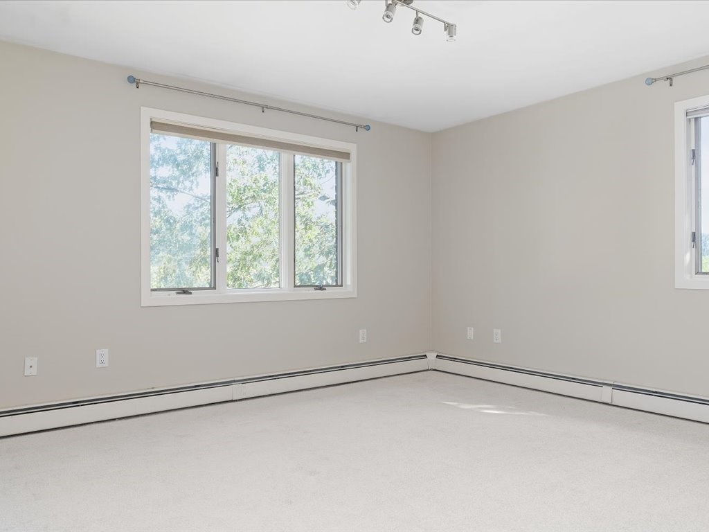 321 Blue Ridge Road Warwick, RI 02886 - Photo 27 of 31