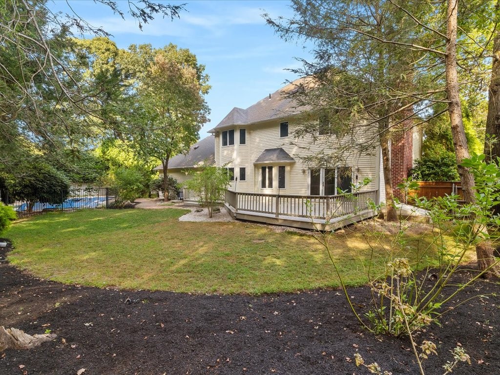 321 Blue Ridge Road Warwick, RI 02886 - Photo 4 of 31
