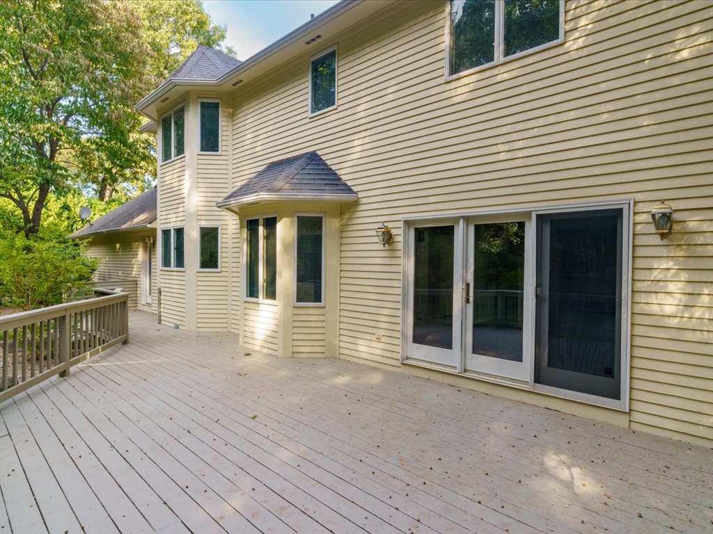 321 Blue Ridge Road Warwick, RI 02886 - Photo 5 of 31