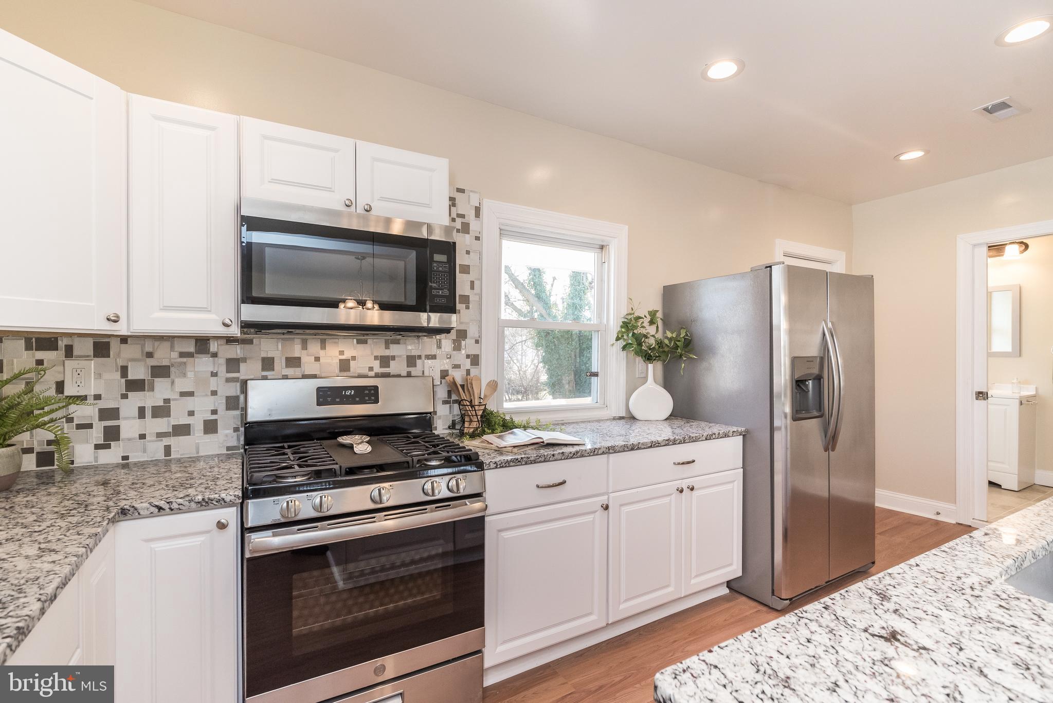 7305 Old Harford Road Baltimore, MD 21234 - Photo 22 of 56 Gas Range