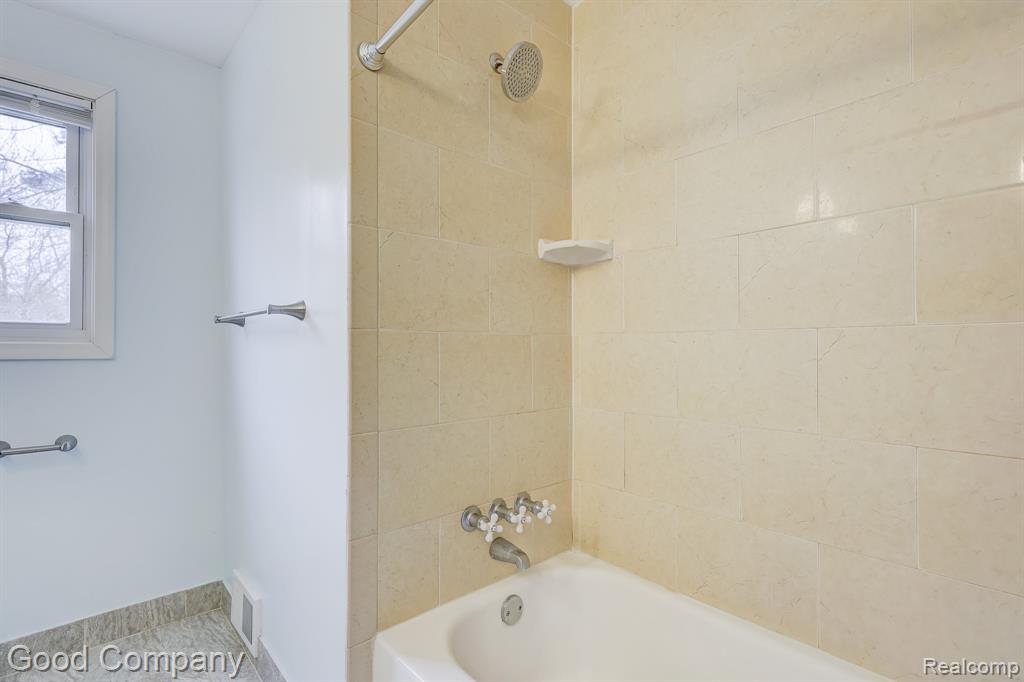 42293 Saltz Road Canton, MI 48187 - Photo 38 of 62
