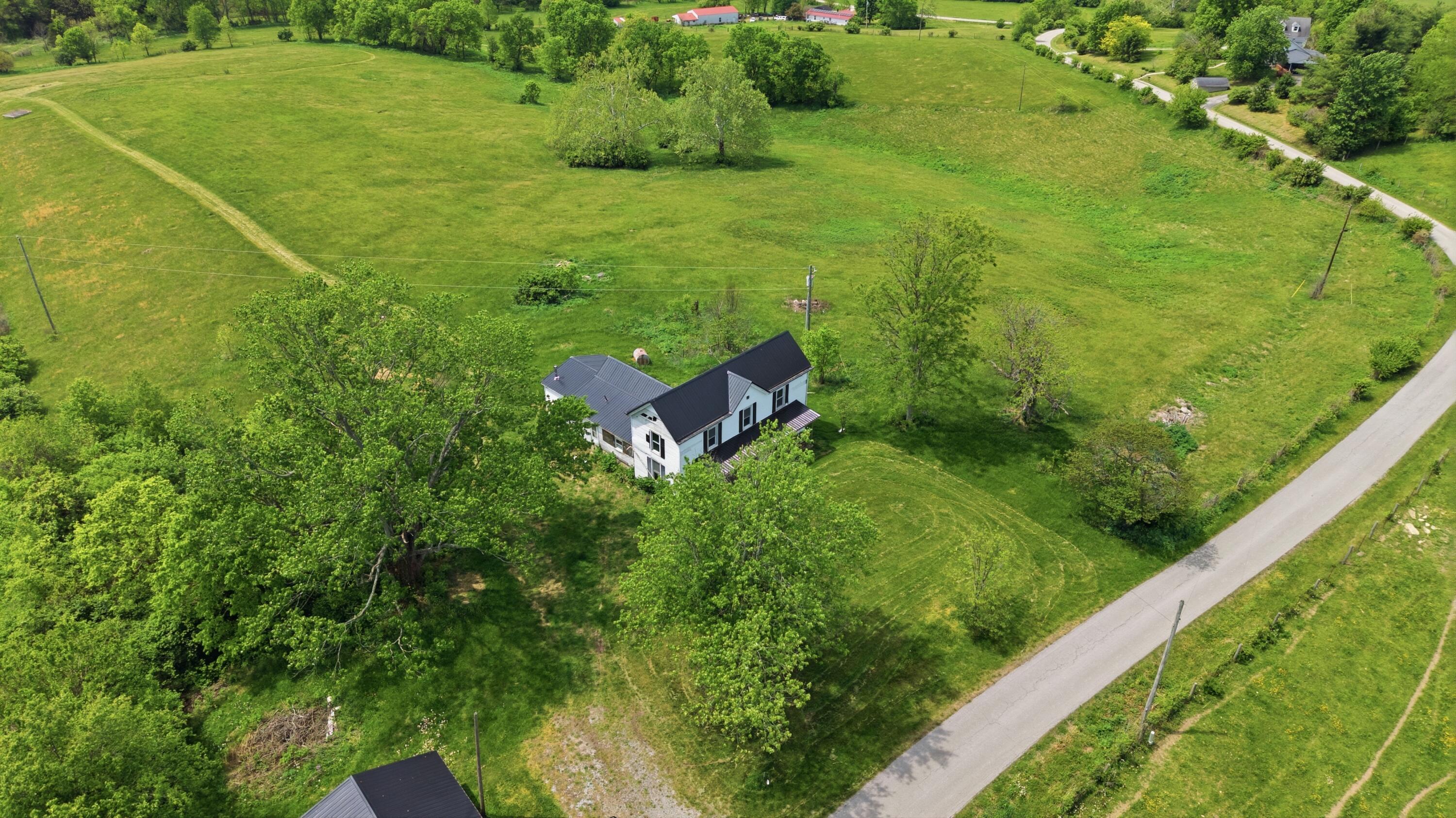 650 Gillispie Road Mount Sterling, KY 40353 - Photo 5 of 37 004_dji_20260427125029_0585_d