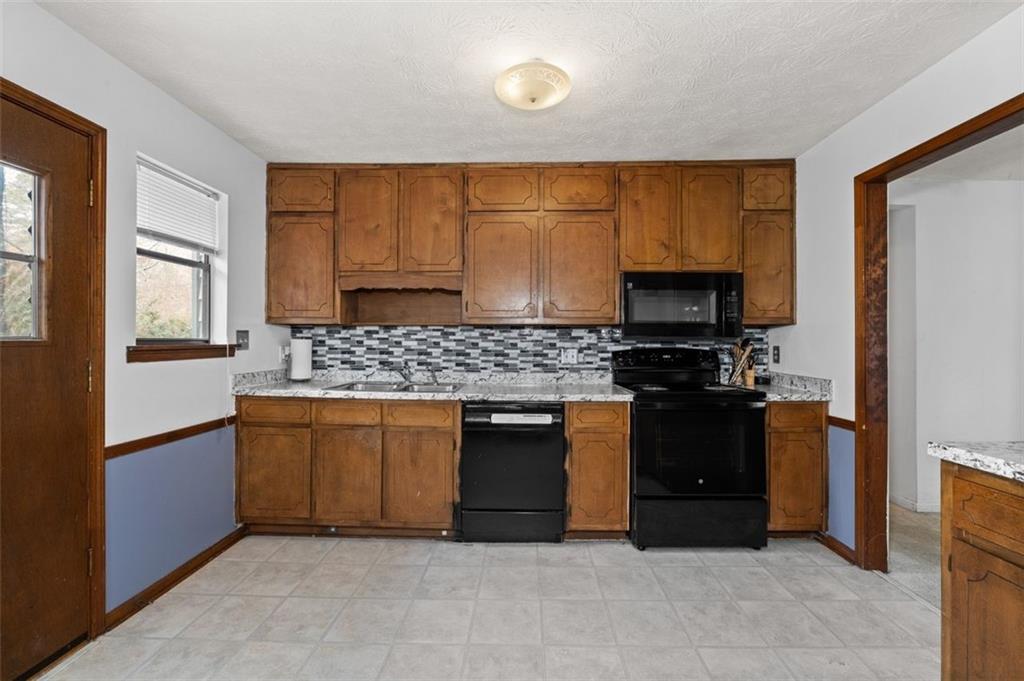 3964 Ferncliff Road Southwest Snellville, GA 30039 - Photo 12 of 29