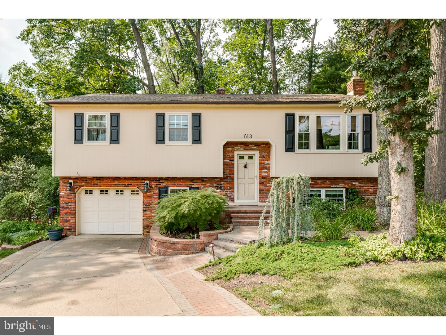 613 Covered Bridge Road Cherry Hill, NJ 08034 - Photo 1 of 25