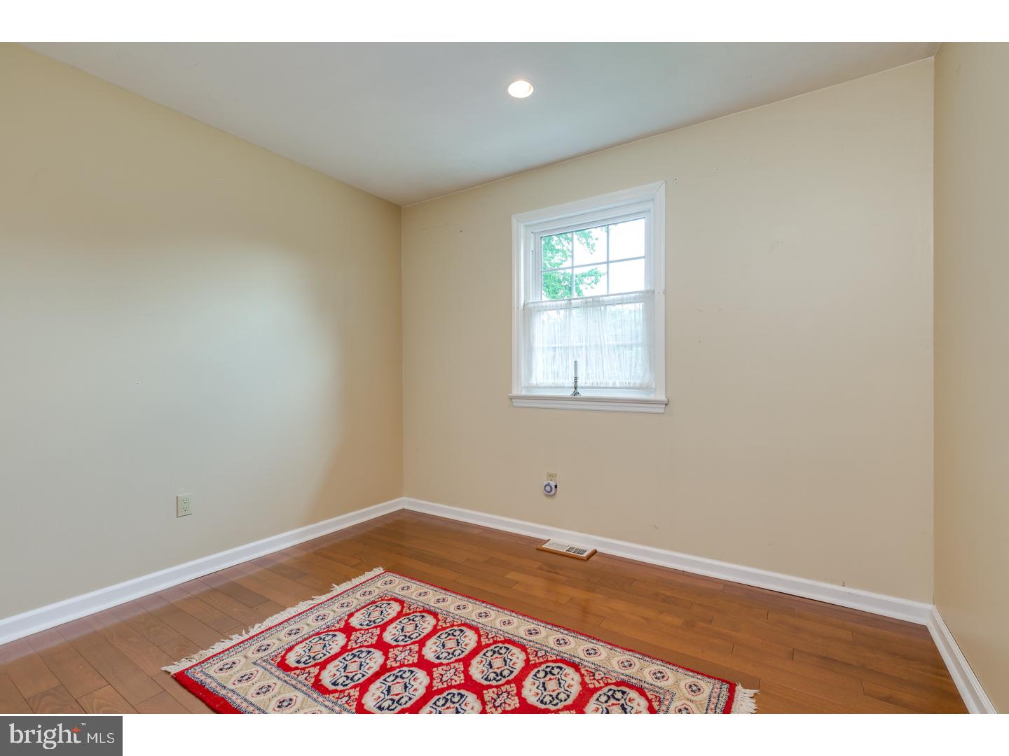 613 Covered Bridge Road Cherry Hill, NJ 08034 - Photo 14 of 25