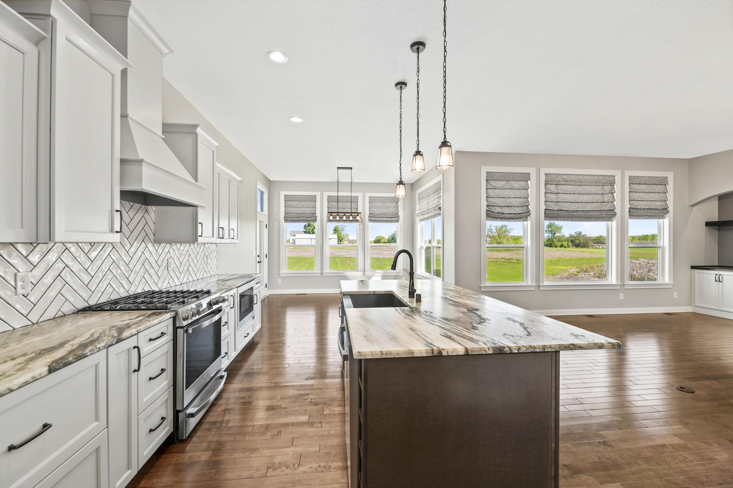 28516 Blue Crane Court Rochester, WI 53185 - Photo 6 of 60 DSC_1672