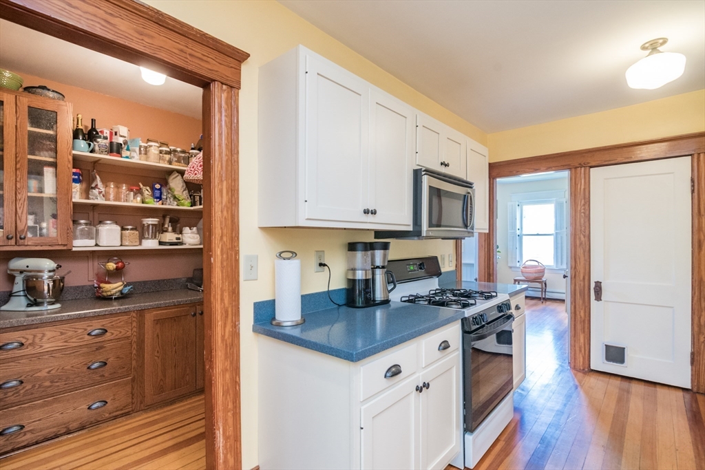 17 Florence Road Northampton, MA 01062 - Photo 9 of 42