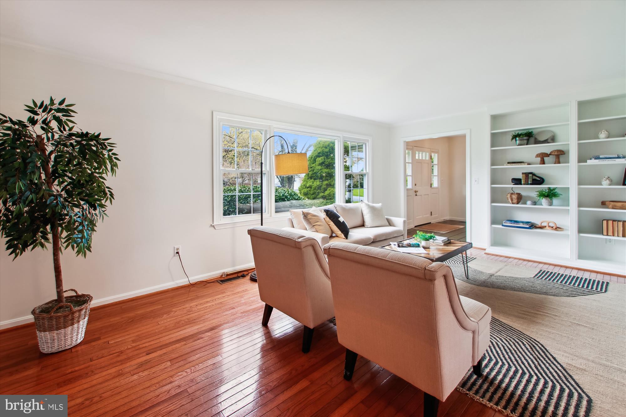 2705 Cassia Drive Edgewater, MD 21037 - Photo 7 of 57 Living Room