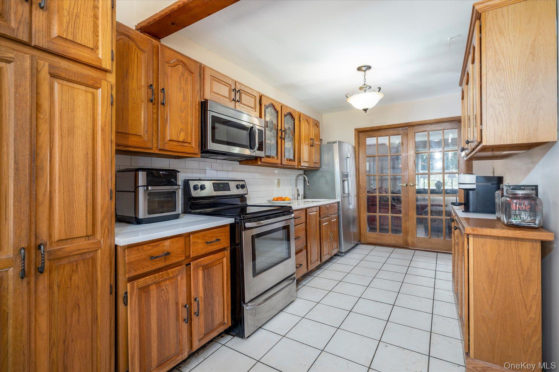 47 Elwood Road Northport, NY 11768 - Photo 13 of 28