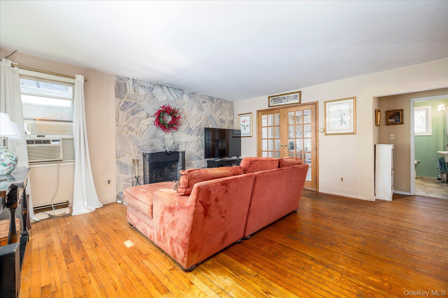 47 Elwood Road Northport, NY 11768 - Photo 4 of 28