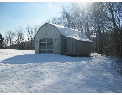 118 Snyder Drive Rochester, PA 15074 - Photo 3 of 4 Storage.