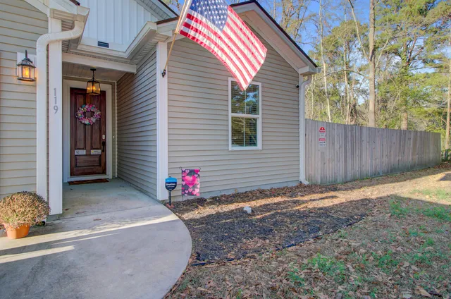 $350,000 | 119 Bell Drive, Summerville, SC 29485