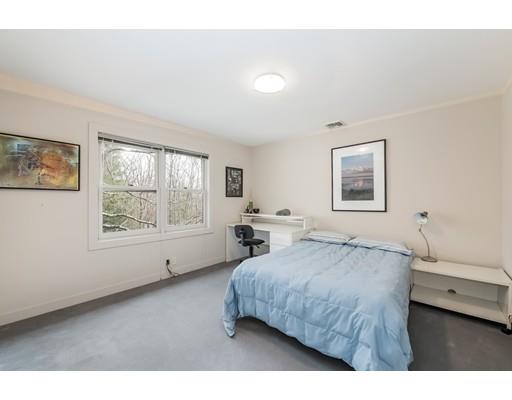 22 Beacon Heights Drive Newton, MA 02459 - Photo 15 of 23