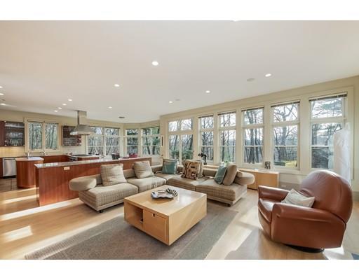 22 Beacon Heights Drive Newton, MA 02459 - Photo 8 of 23