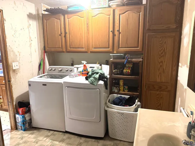 $75,000 | 614 Iowa Street, Alma, KS 66401